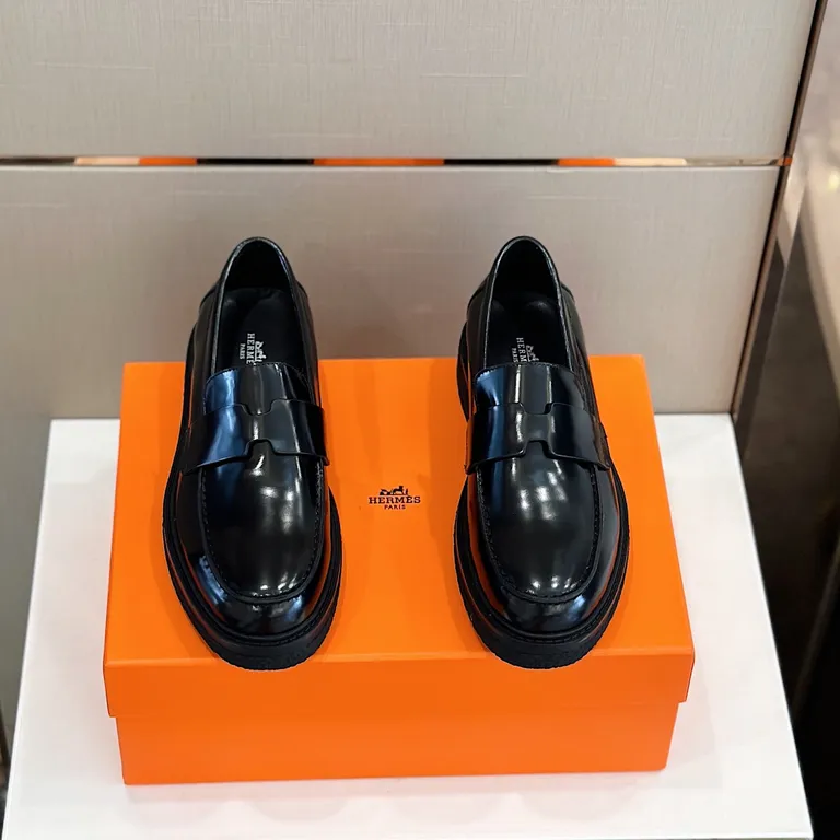 Hermes Shoe 